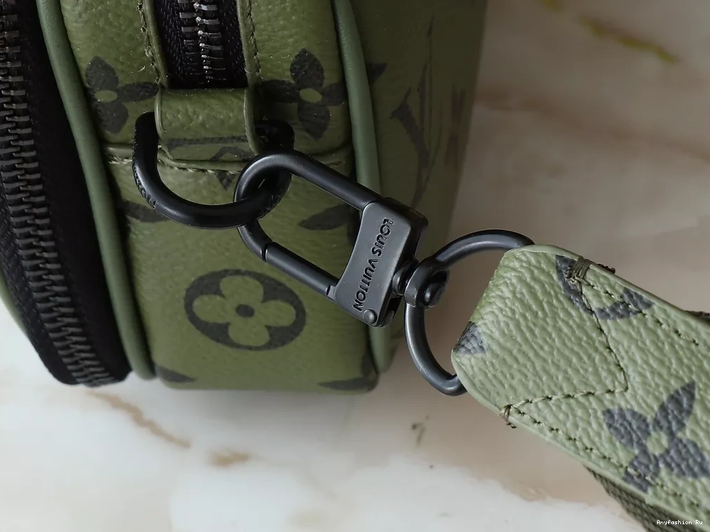 Messenger Bags 2561 For Functional Louis Unisex Vuitton 0212